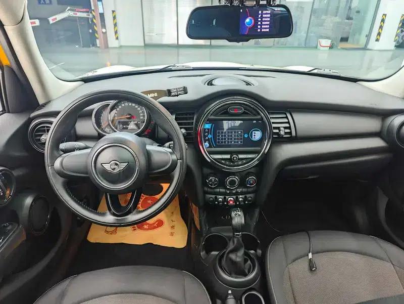 2015 MINI 1.2T ONE 5-Door — миниатюра 10