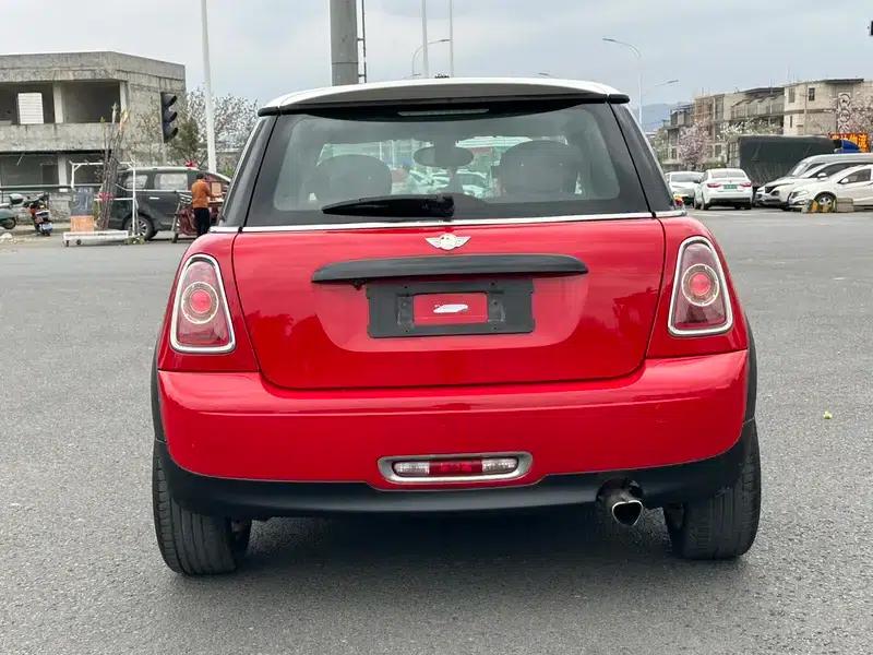 MINI 2013 1.6L ONE Limited Edition Third Model — миниатюра 6