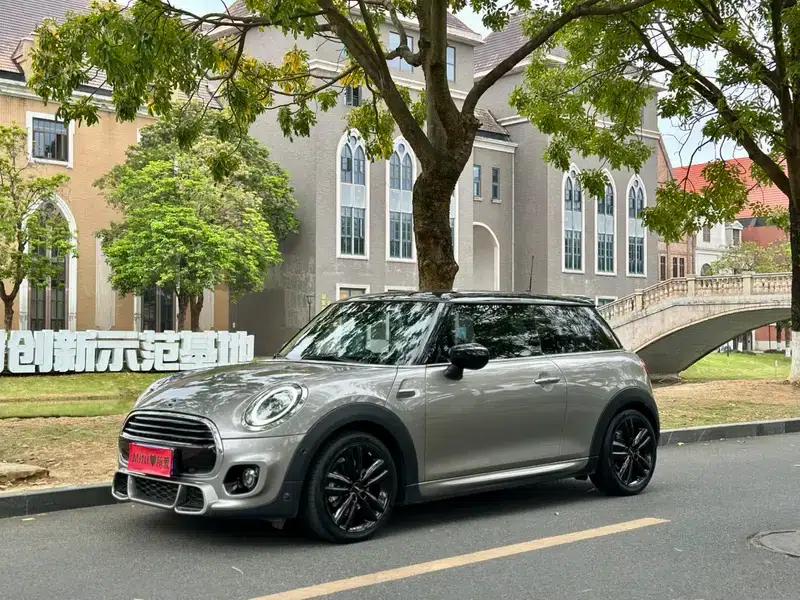 MINI 2020 1.5T COOPER Racer — миниатюра 1