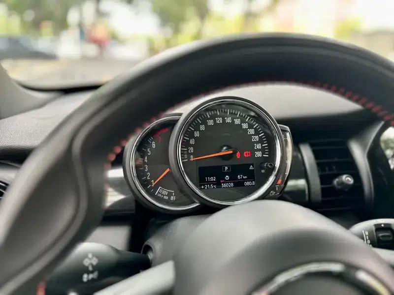 MINI 2020 1.5T COOPER Racer — миниатюра 17