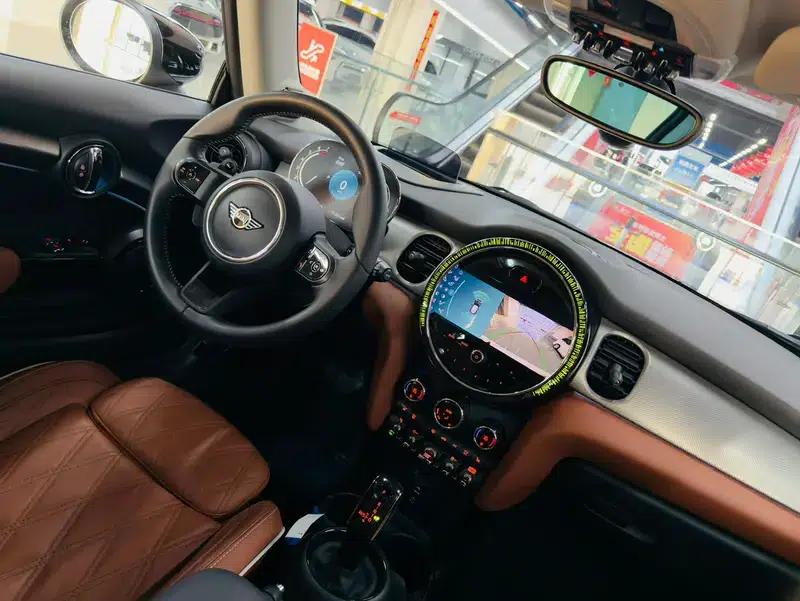 MINI 2023 2.0T COOPER S Artist — миниатюра 15