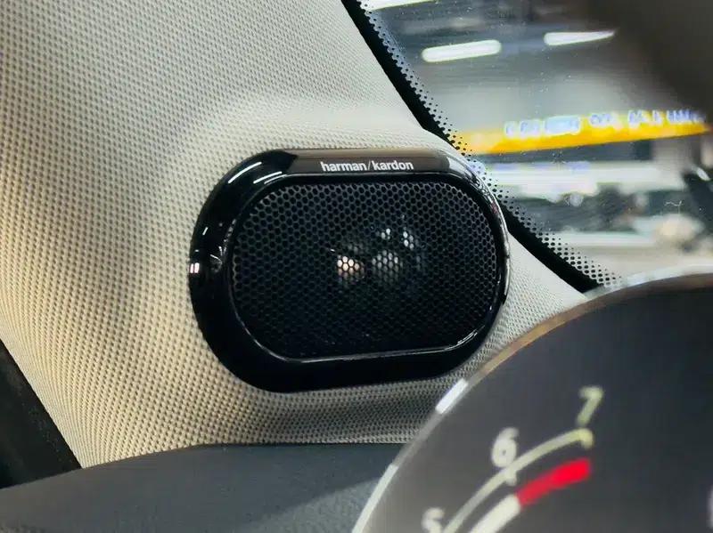 MINI 2023 2.0T COOPER S Artist — миниатюра 6