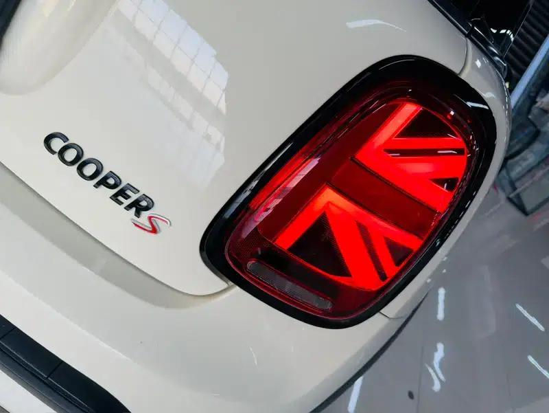 MINI 2023 2.0T COOPER S Artist — миниатюра 9