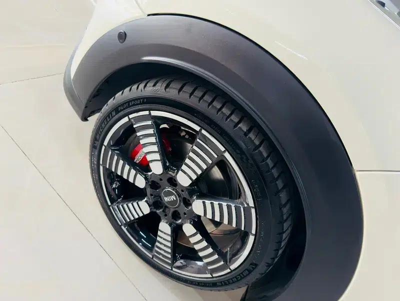 MINI 2023 2.0T COOPER S Artist — миниатюра 10