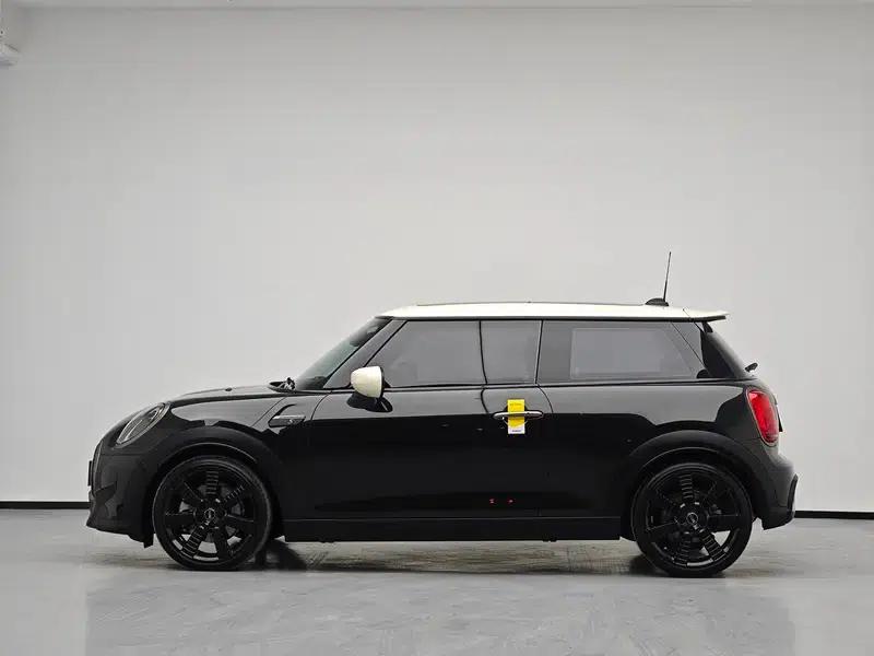 MINI 2022 2.0T COOPER S Obsession Special Edition — миниатюра 4