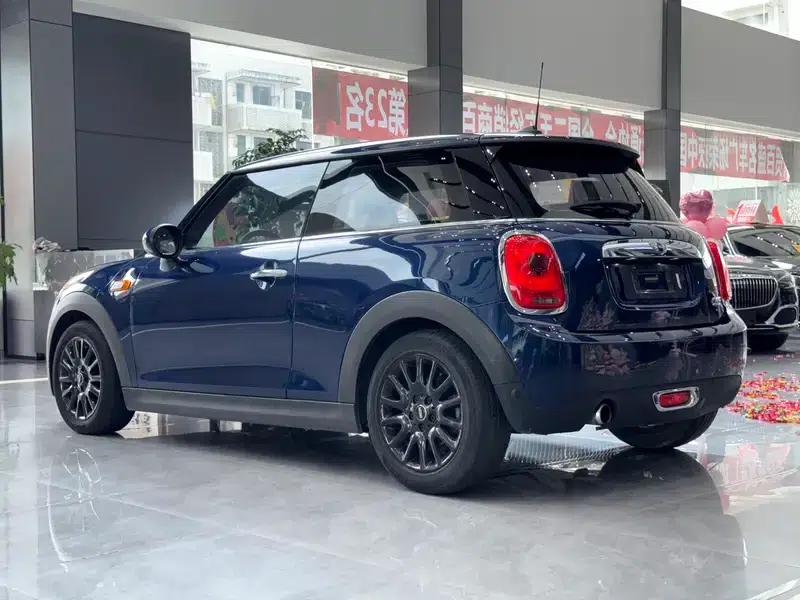 MINI 2016 1.2T ONE Pioneer — миниатюра 3
