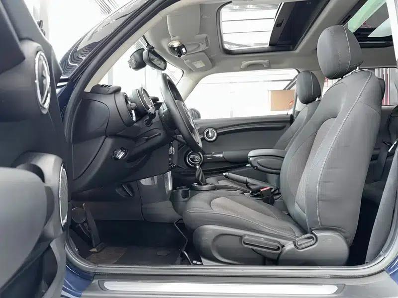 MINI 2016 1.2T ONE Pioneer — миниатюра 8