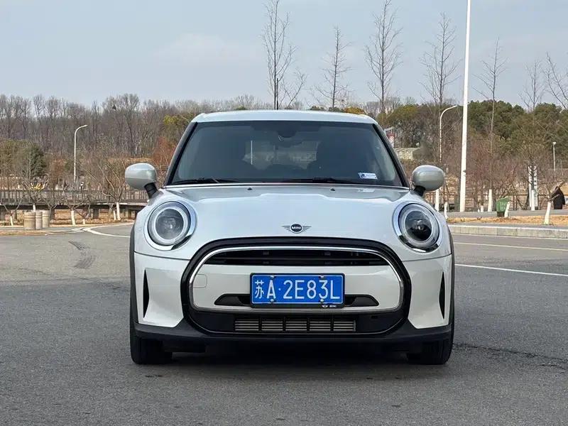 2023 MINI 1.5T ONE 5-Door Edition — миниатюра 2