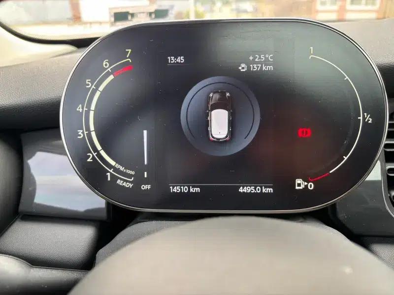 2023 MINI 1.5T ONE 5-Door Edition — миниатюра 11