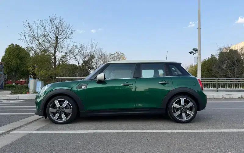 MINI 2019 1.5T COOPER 60th Anniversary Edition (5-door version) — миниатюра 3