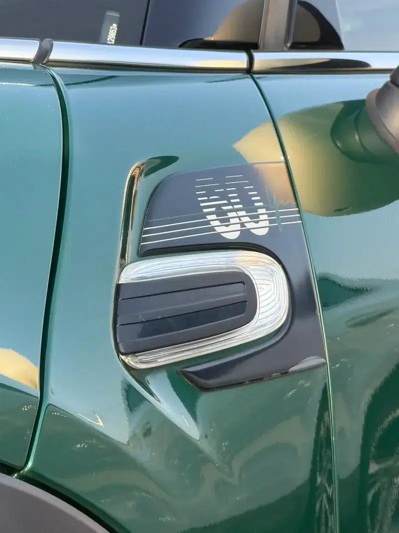 MINI 2019 1.5T COOPER 60th Anniversary Edition (5-door version) — миниатюра 9