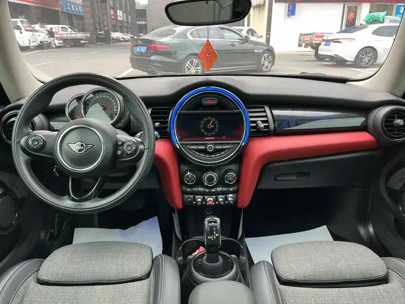 2018 MINI 1.5T COOPER Classic — миниатюра 14