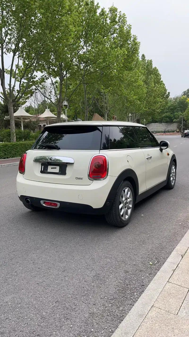 MINI 2016 1.2T ONE Pioneer — миниатюра 5