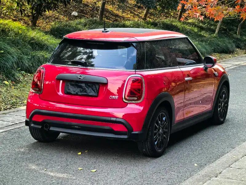 MINI 2022 1.5T ONE — миниатюра 6