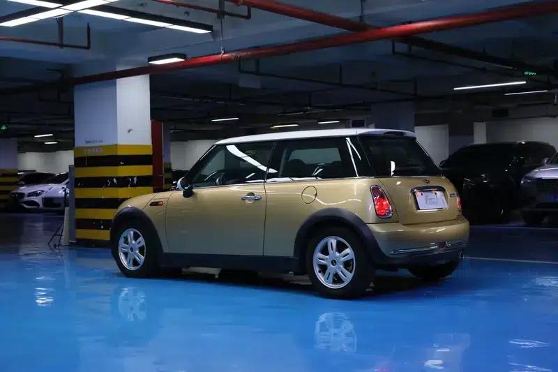 2004 MINI 1.6 COOPER — миниатюра 3