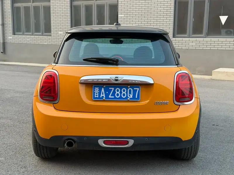 2014 MINI 1.5T COOPER Fun — миниатюра 6