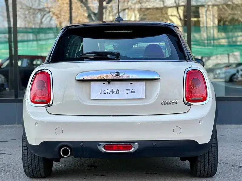 2016 MINI 1.5T COOPER 5-door version — миниатюра 4