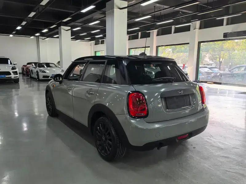 2018 MINI 1.5T ONE PLUS 5-Door — миниатюра 4