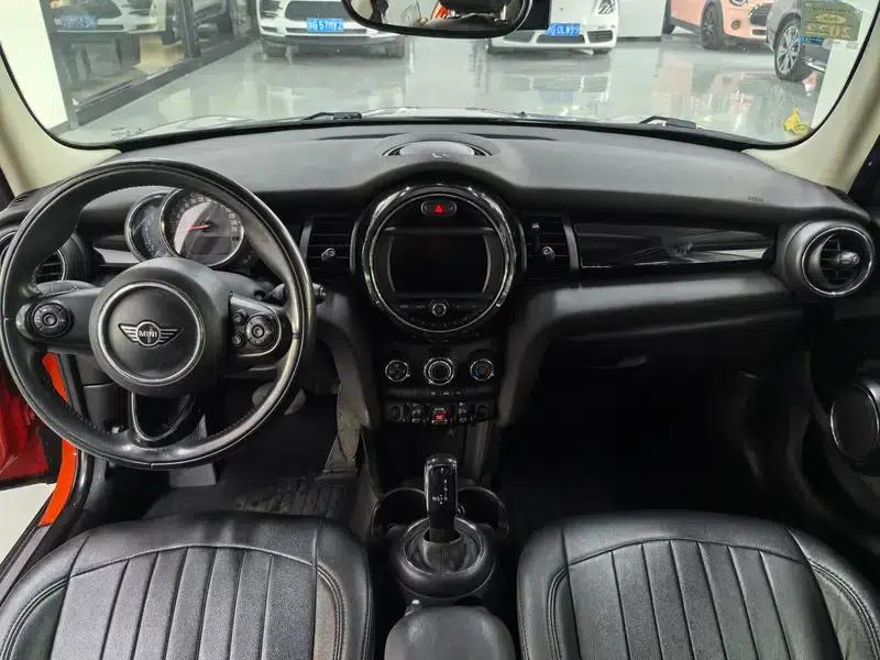 2018 MINI 1.5T ONE PLUS 5-Door — миниатюра 8