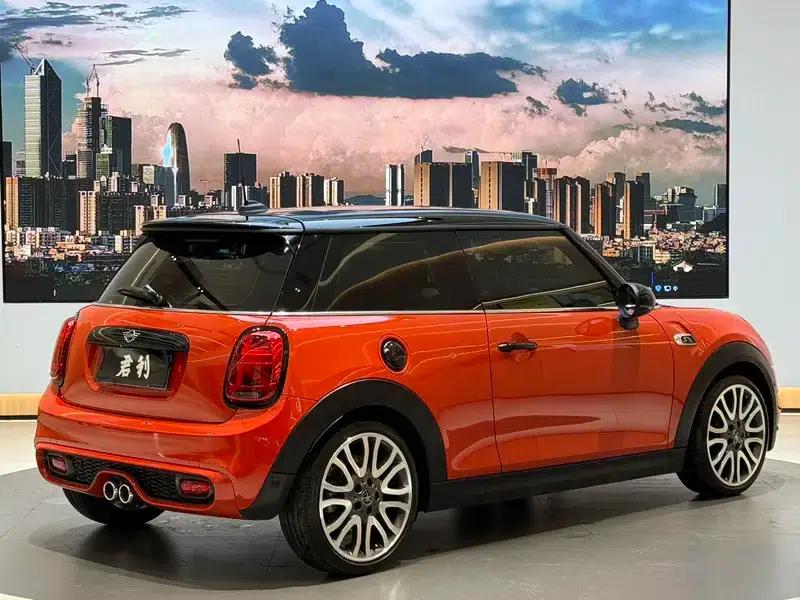 MINI 2019 2.0T COOPER S Artist — миниатюра 4