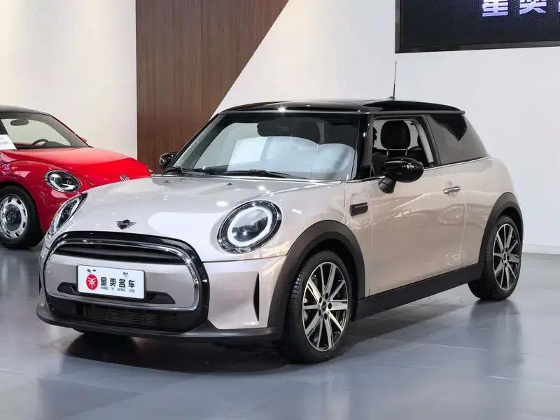 MINI 2023 1.5T COOPER Artist — миниатюра 1