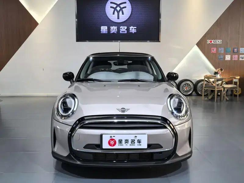 MINI 2023 1.5T COOPER Artist — миниатюра 2