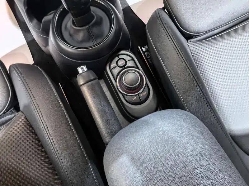 MINI 2023 1.5T COOPER Artist — миниатюра 11