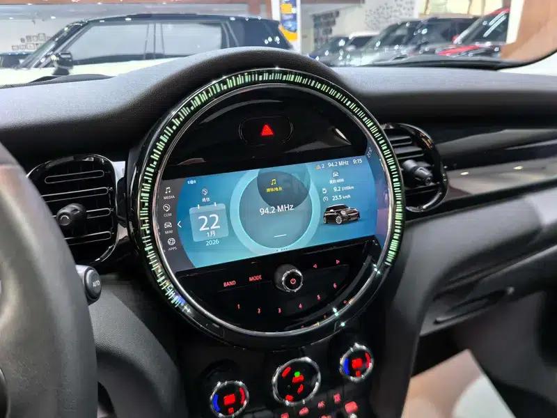 MINI 2023 1.5T COOPER Artist — миниатюра 16