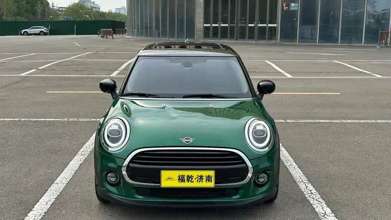MINI 2021 1.5T COOPER Classic — миниатюра 2