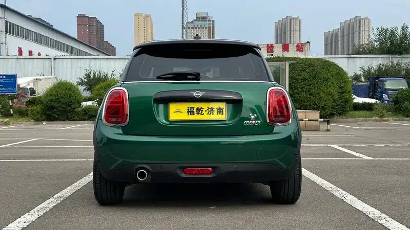 MINI 2021 1.5T COOPER Classic — миниатюра 12
