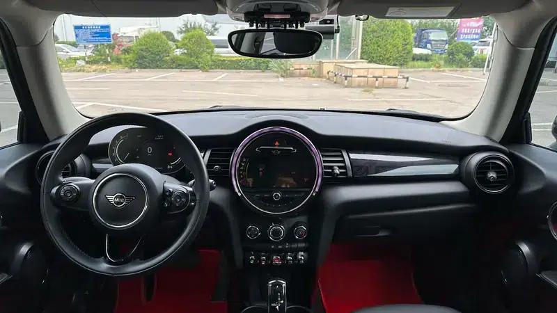 MINI 2021 1.5T COOPER Classic — миниатюра 19