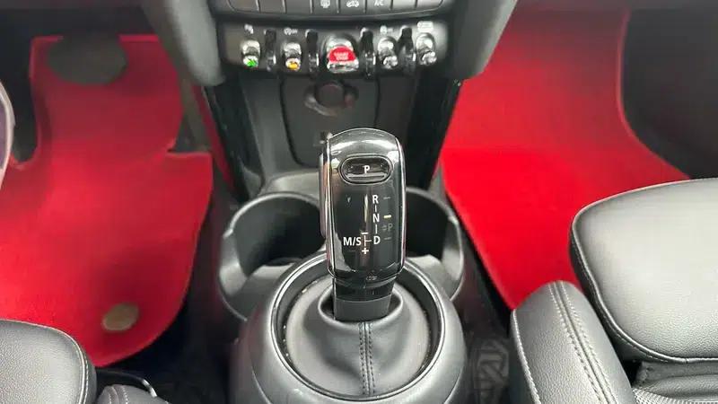 MINI 2021 1.5T COOPER Classic — миниатюра 22