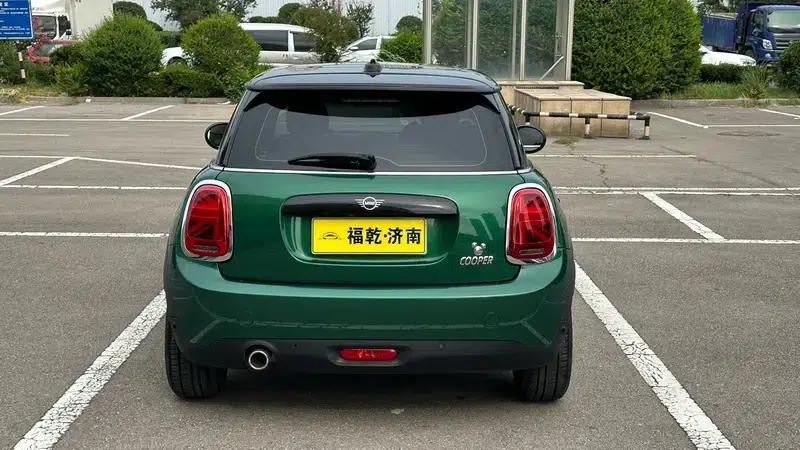 MINI 2021 1.5T COOPER Classic — миниатюра 6