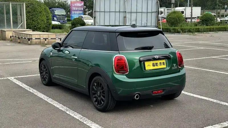 MINI 2021 1.5T COOPER Classic — миниатюра 9