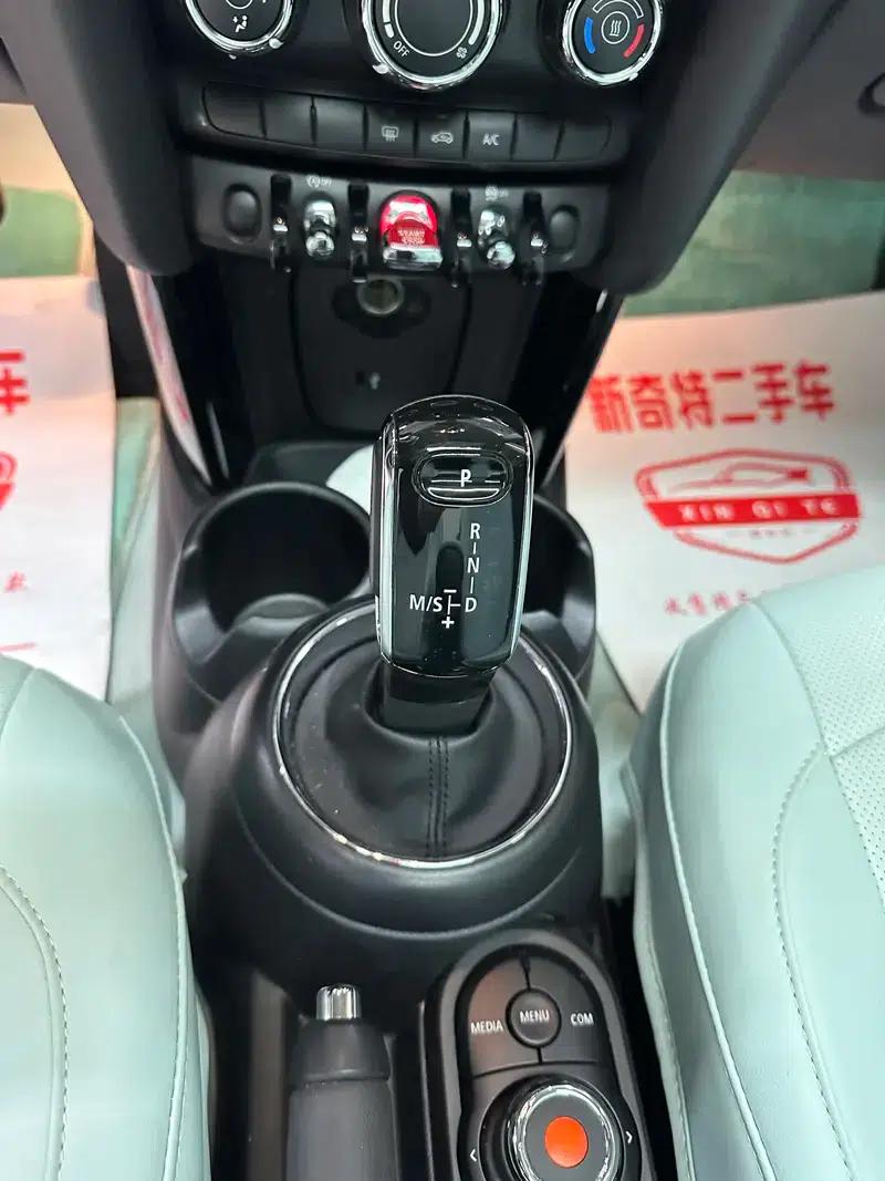2019 MINI 1.5T COOPER Classic — миниатюра 17