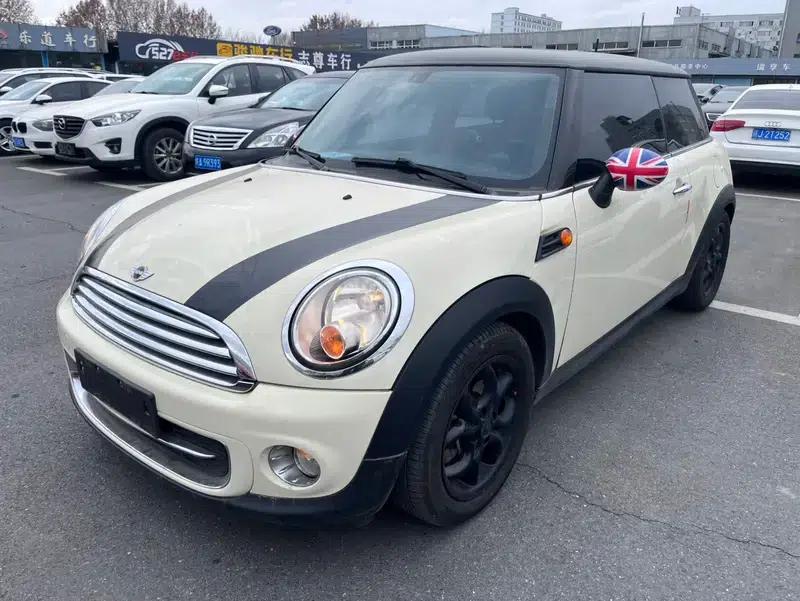 MINI 2012 1.6L ONE Baker Street — миниатюра 1