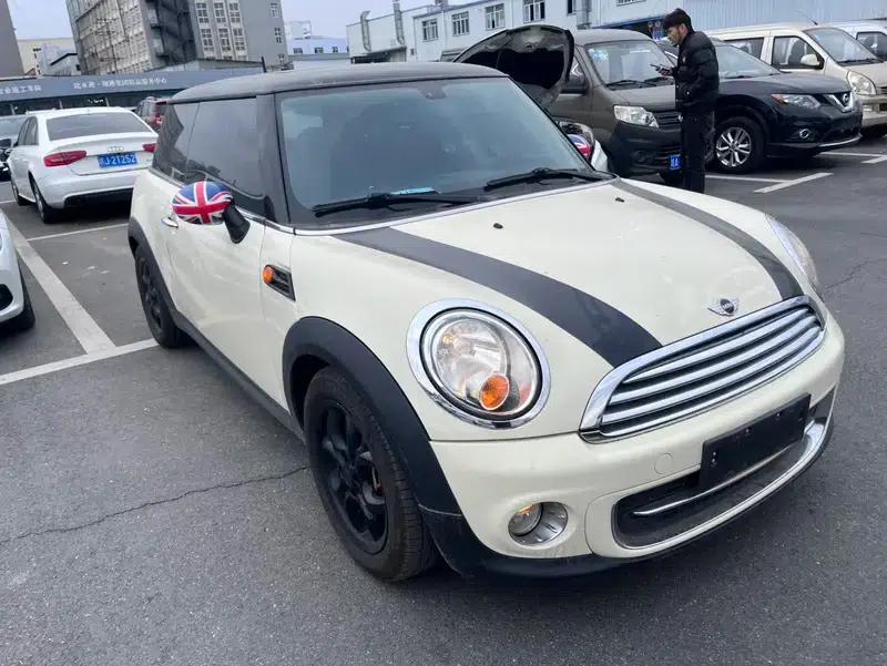 MINI 2012 1.6L ONE Baker Street — миниатюра 3
