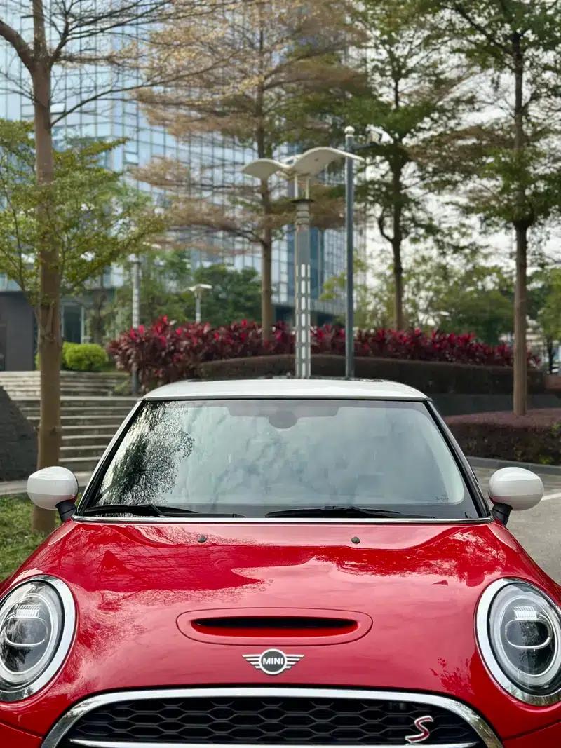 MINI 2020 2.0T COOPER S Classic — миниатюра 8