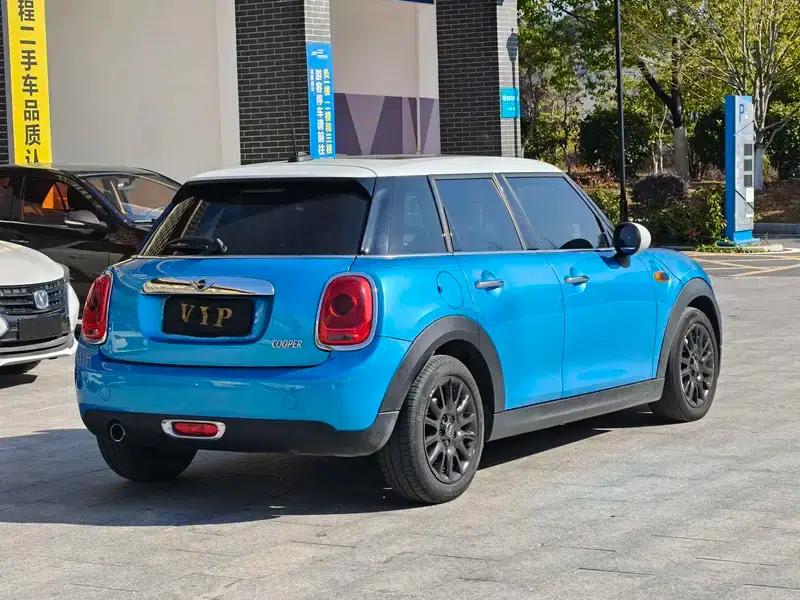 2016 MINI 1.5T COOPER SEVEN 5-Door — миниатюра 6