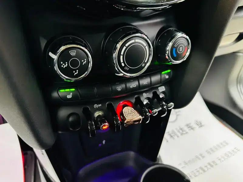 2019 MINI 1.5T COOPER Classic — миниатюра 26