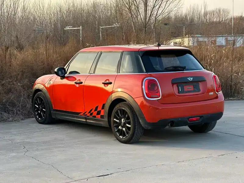 2018 MINI 1.5T ONE PLUS 5-Door — миниатюра 4
