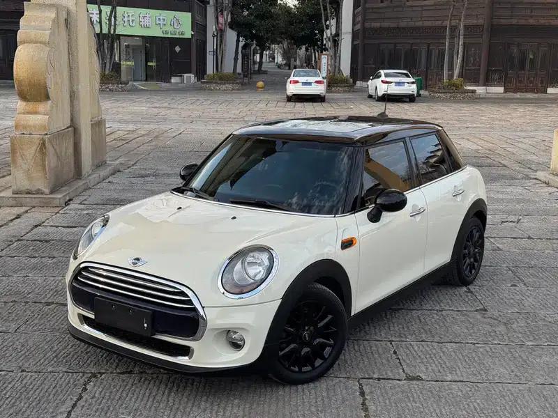 2016 MINI 1.5T COOPER 5-door version — миниатюра 1