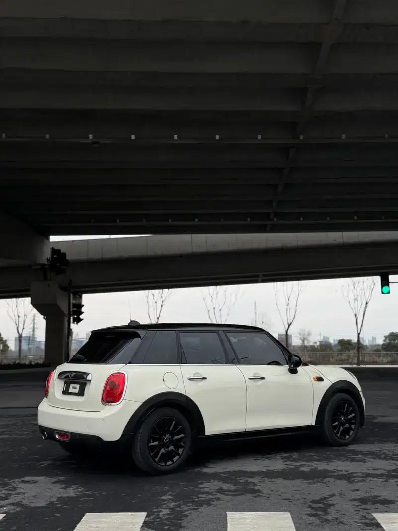 2016 MINI 1.5T COOPER 5-door version — миниатюра 9