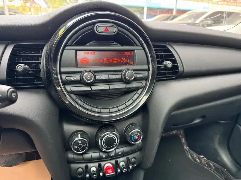 2015 MINI 1.2T ONE 5-Door — миниатюра 8