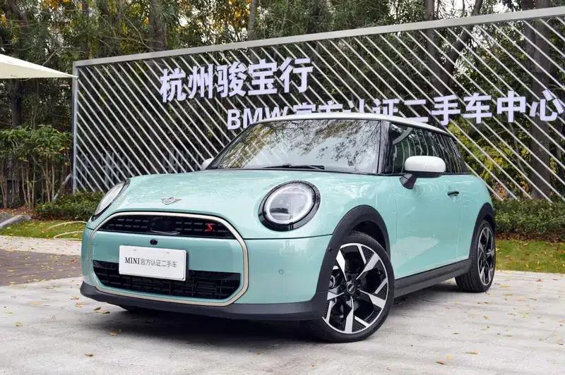 MINI 2025 2.0T COOPER S 3-Door Model - Artist — миниатюра 1