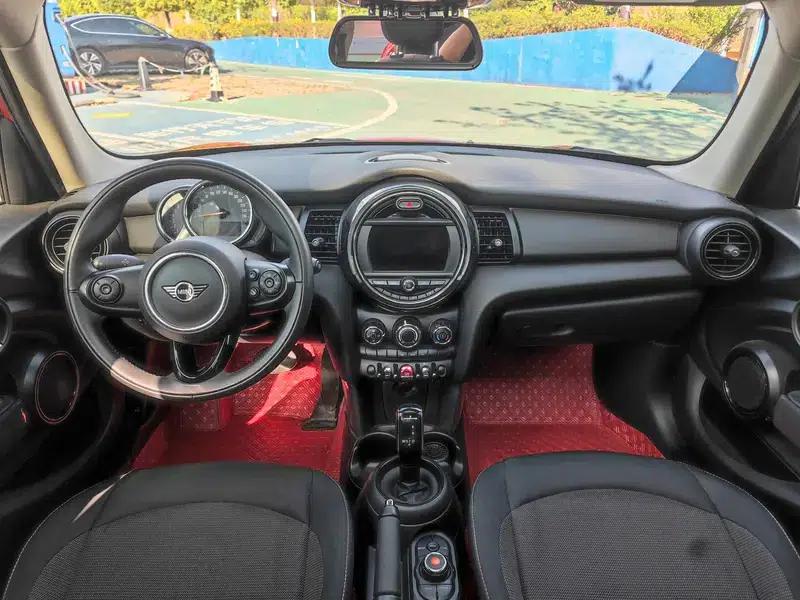 2018 MINI 1.5T ONE 5-Door Edition — миниатюра 12