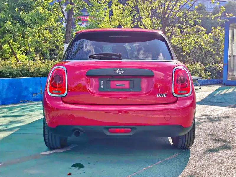 2018 MINI 1.5T ONE 5-Door Edition — миниатюра 5