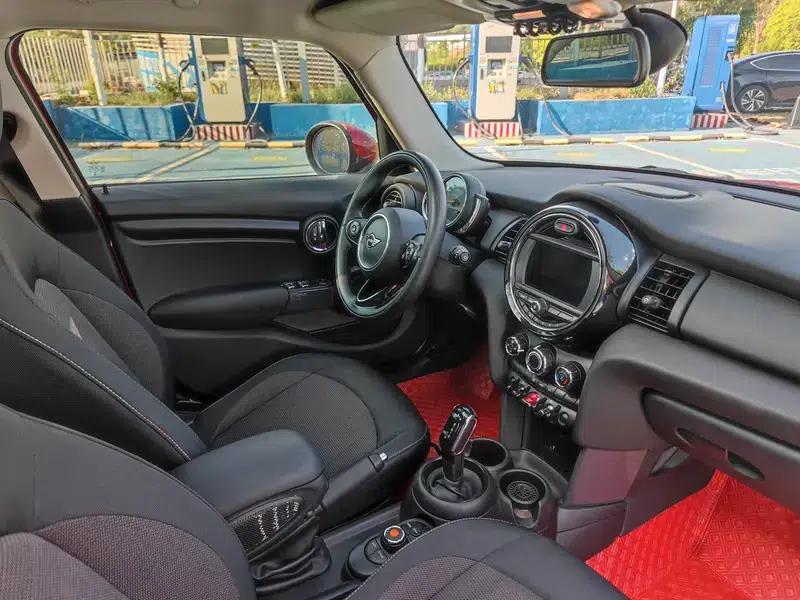 2018 MINI 1.5T ONE 5-Door Edition — миниатюра 7