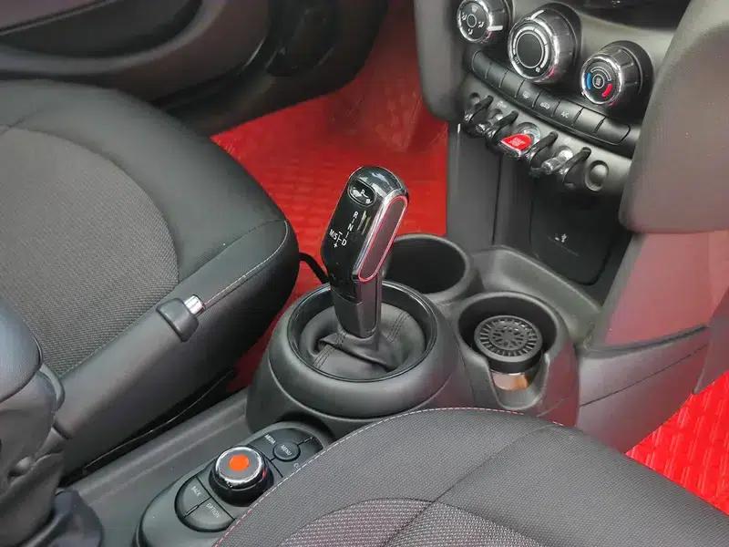 2018 MINI 1.5T ONE 5-Door Edition — миниатюра 10