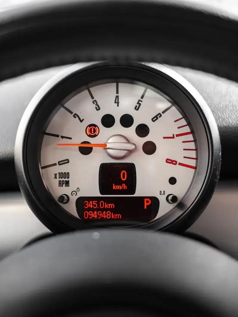 2011 MINI 1.6L COOPER Fun — миниатюра 14